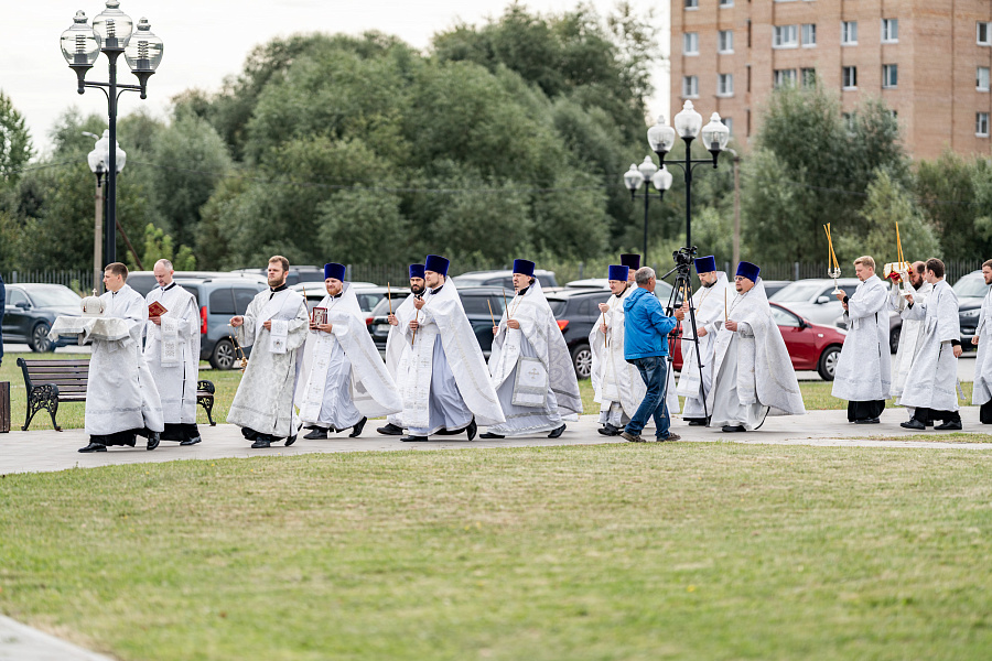 Великое освящение храма Всех святых, в земле Русской просиявших города Ступино